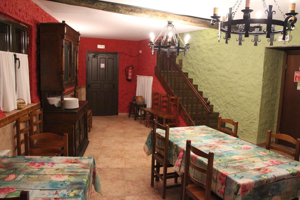 Hotel Moto-Rural "Vegalion" Las Salas Buitenkant foto